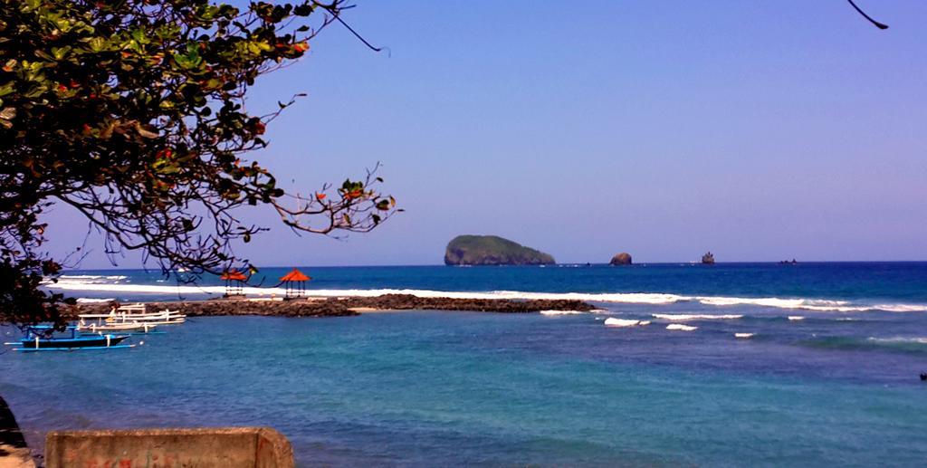 Bungalow Geringsing Candidasa Esterno foto