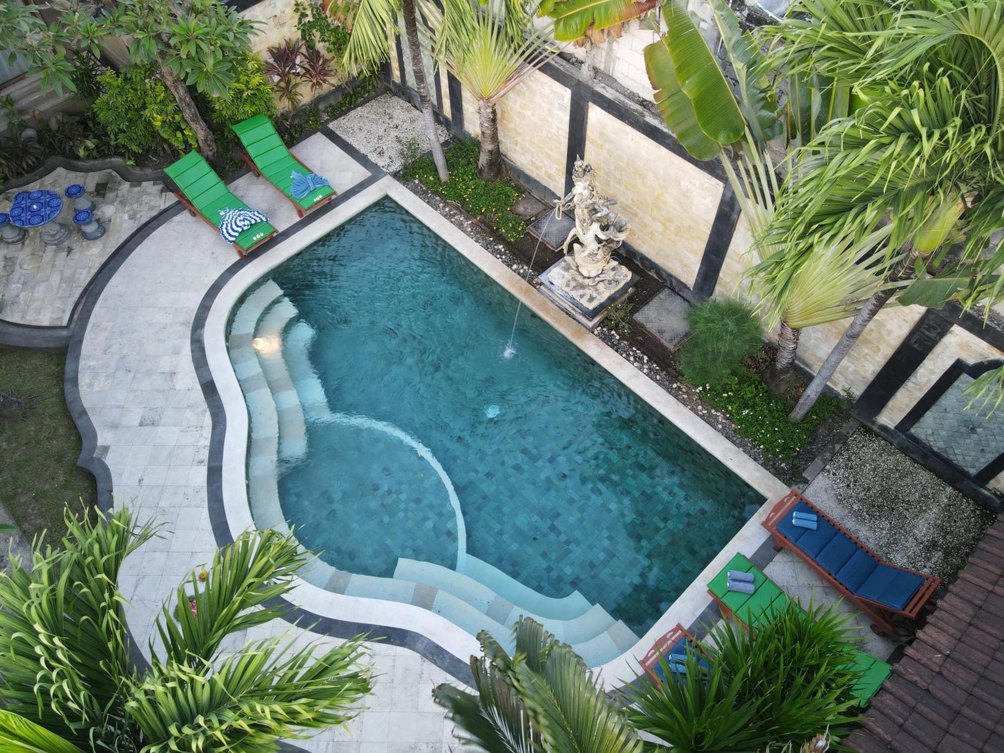 Bungalow Geringsing Candidasa Esterno foto