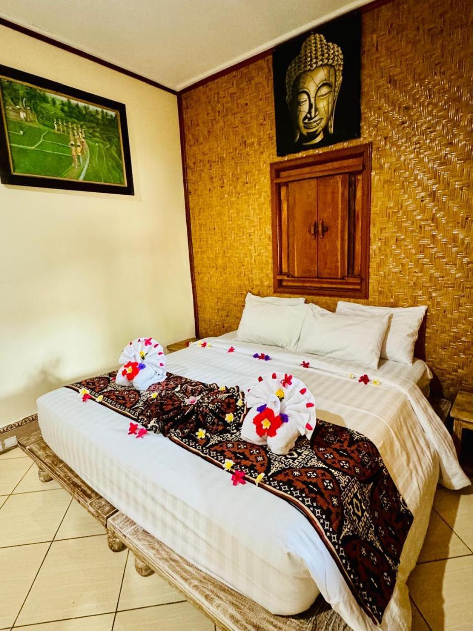 Bungalow Geringsing Candidasa Esterno foto